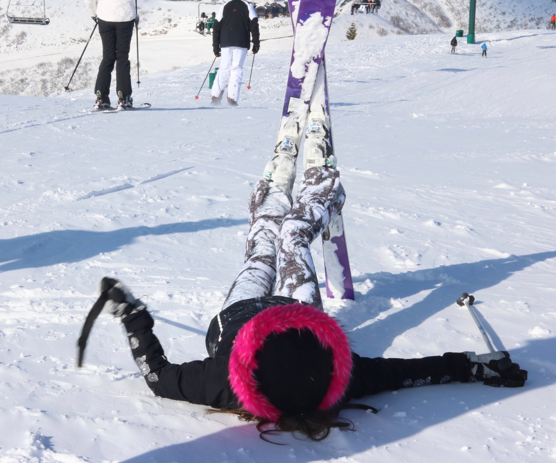 Crazy Pink fur ski helmet cover - Halo - Burrfur